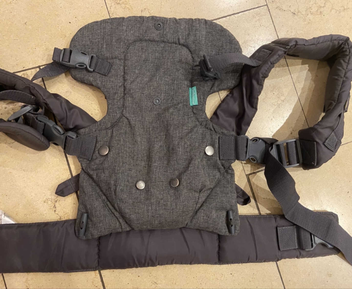 Infantino Baby Carrier 4 ways - 8 lb to 32 lb
