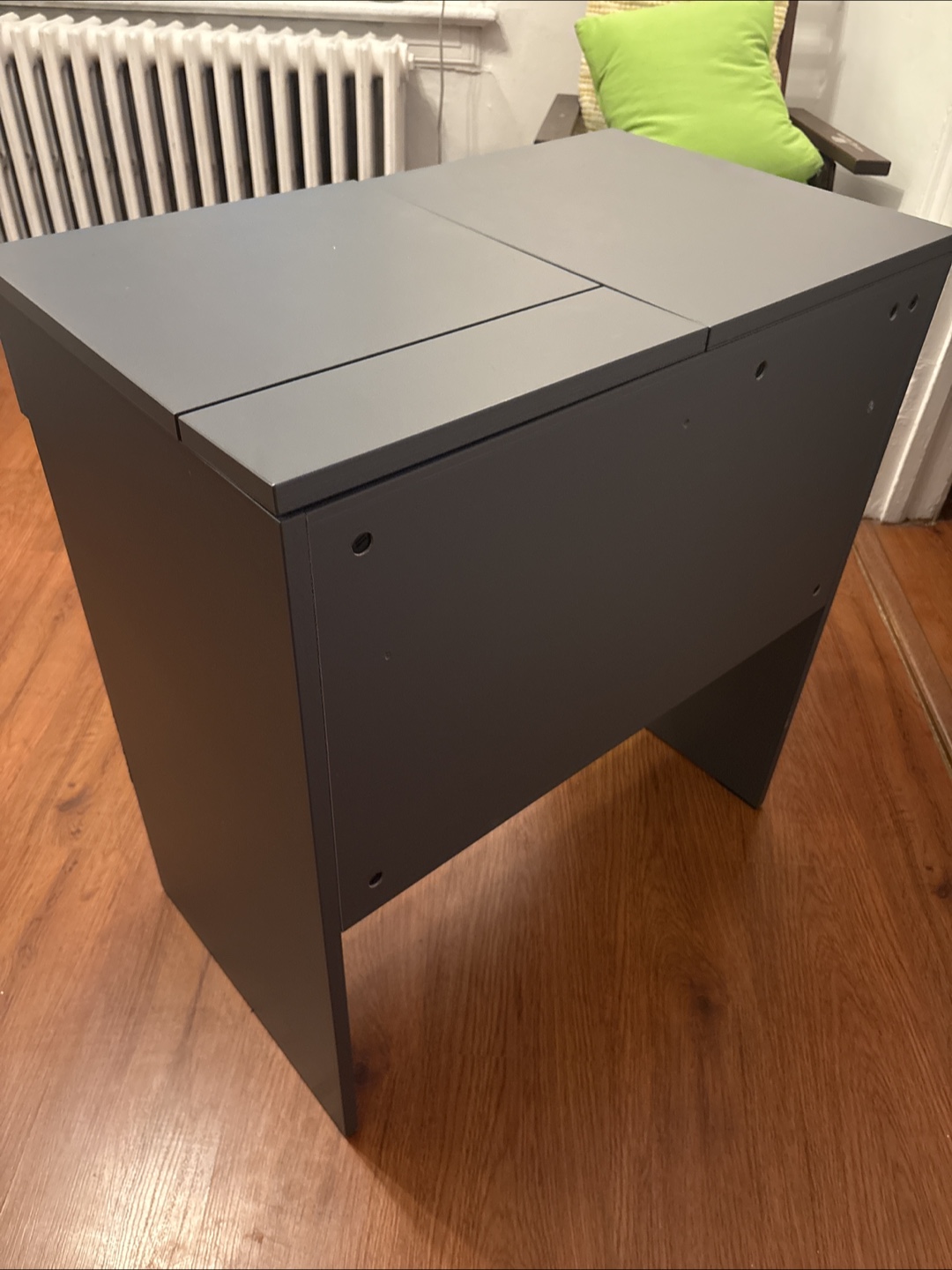 Grey Vanity Table With Mirror - photo 4