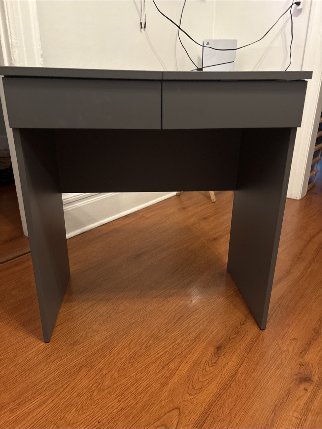 Grey Vanity Table With Mirror - photo 2
