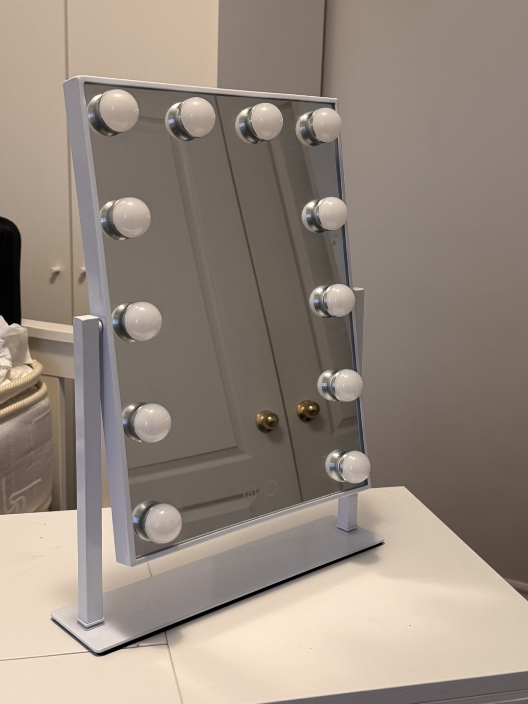 Vanity Mirror with Lights - photo 2