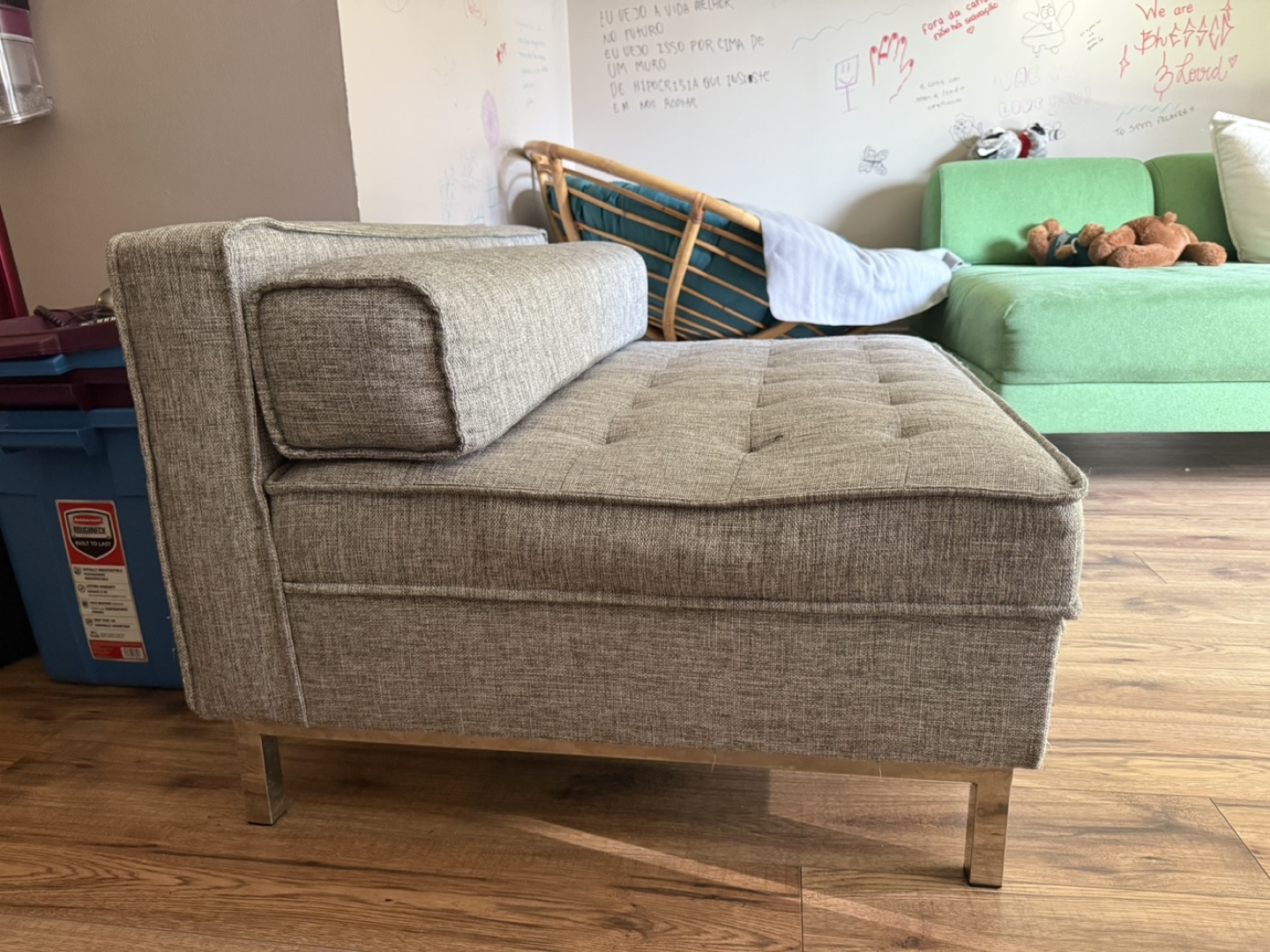 Tufted Armless Couch - photo 3