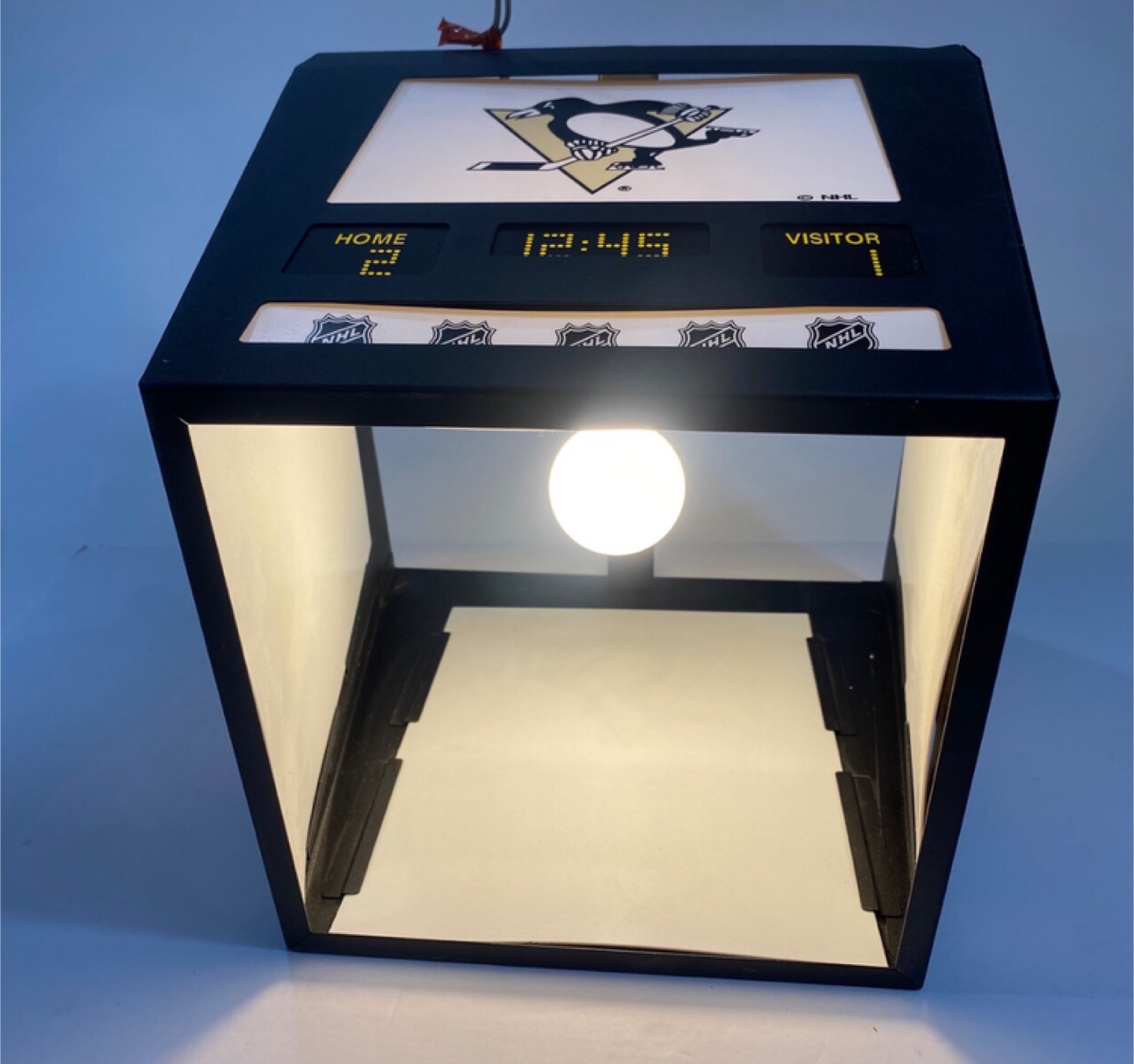 Rare Pittsburgh Penguins Ceiling Light Fixture - photo 3
