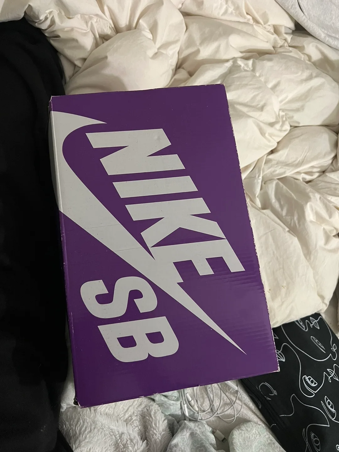 Nike SB Dunk Low image indicator(3)