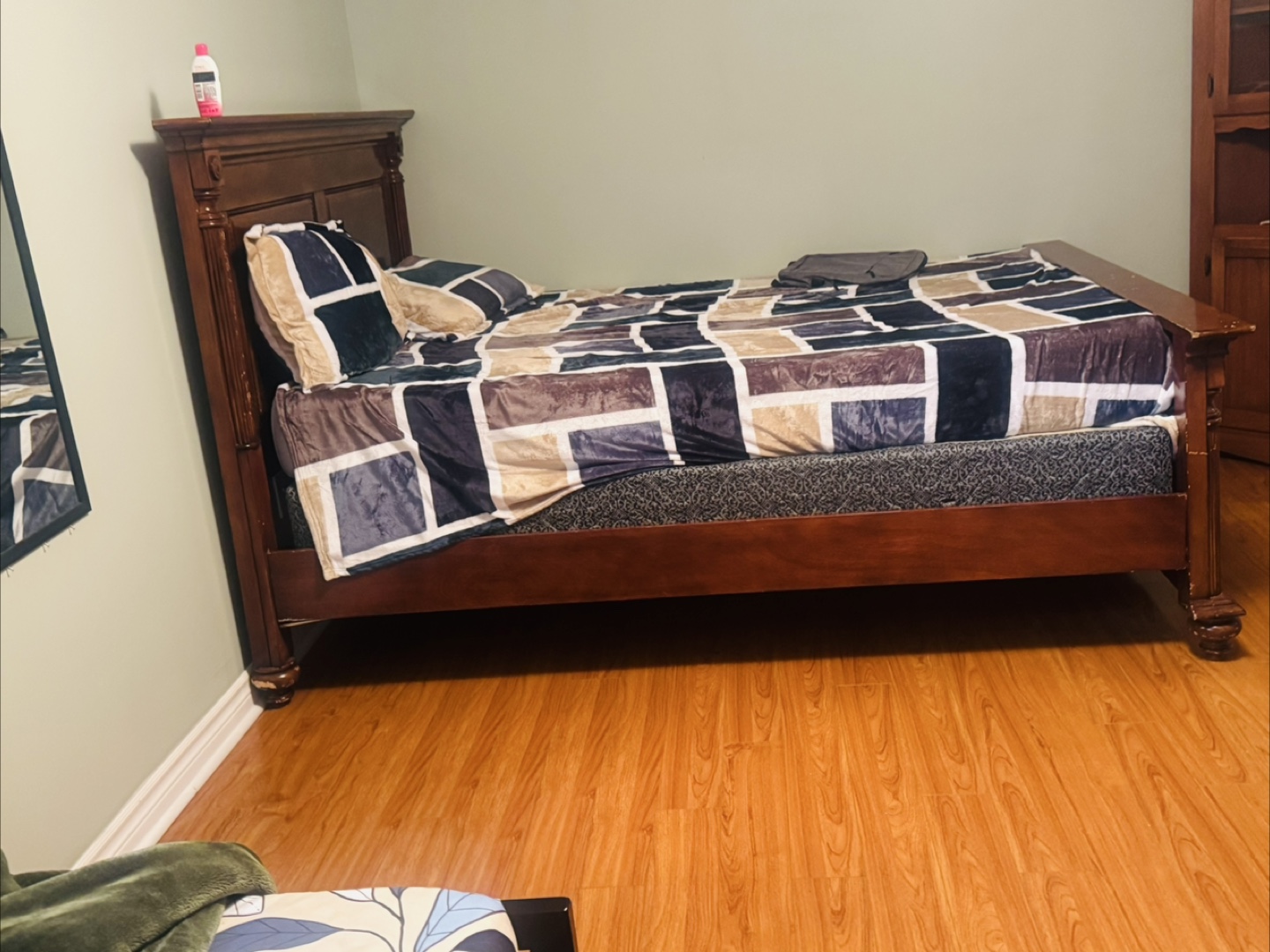 Wooden bed frame with mattress - photo 4