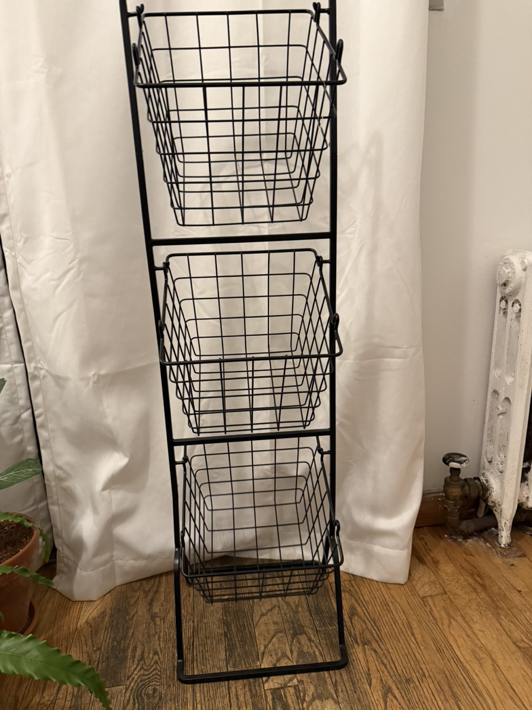 Metal Wire Basket Storage Rack