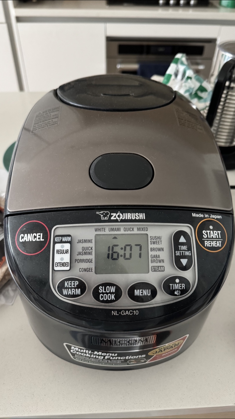 Zojirushi Rice Cooker