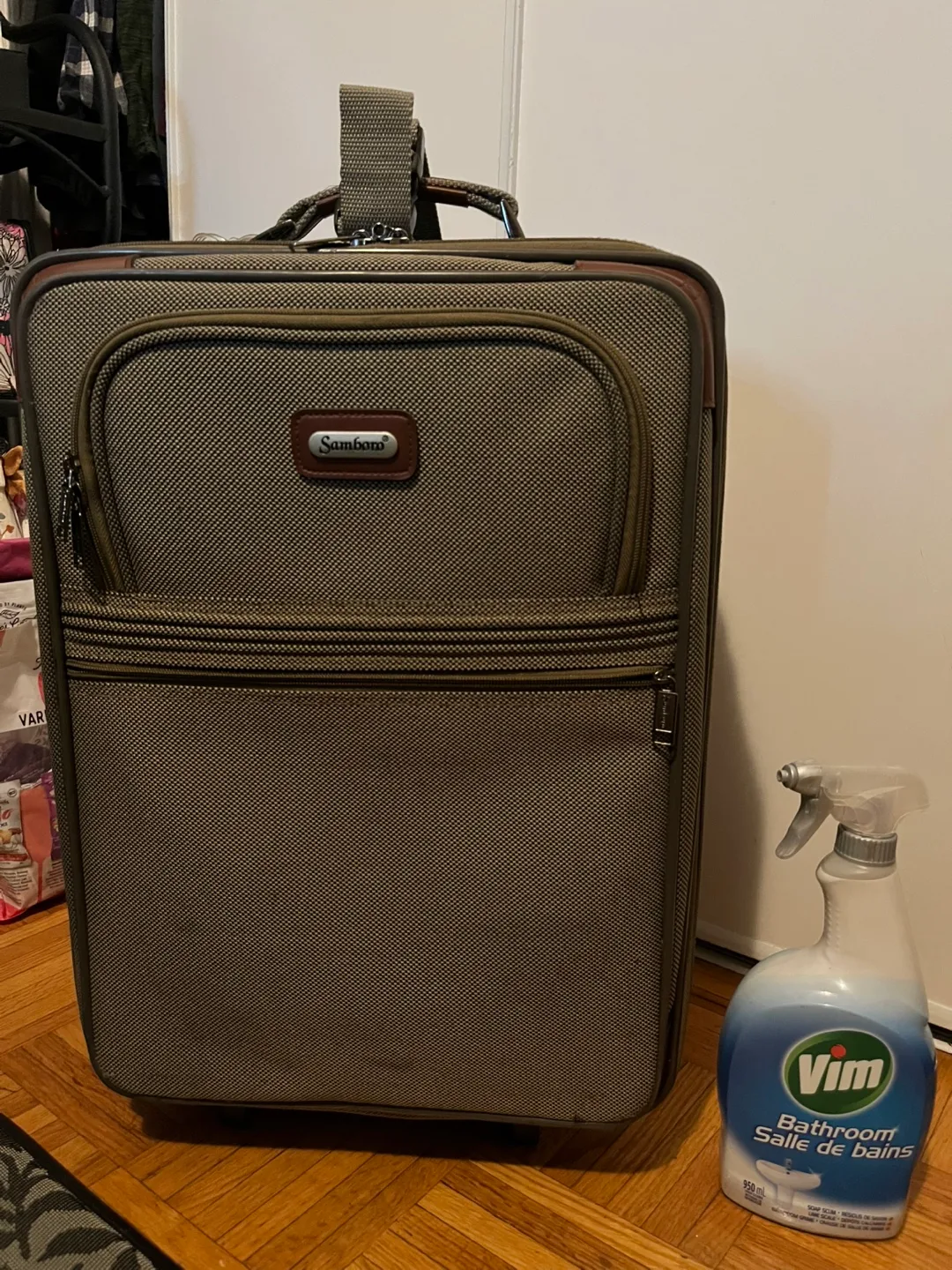 Rolling Suitcase image indicator(2)