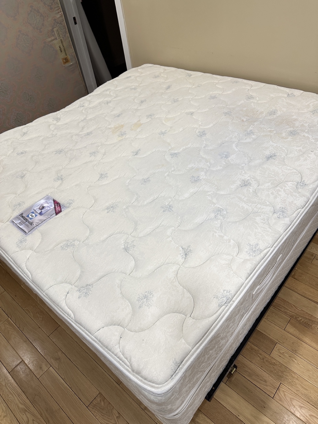 Sealy King Size Bed Set with Split Boxsprings (CAN DELIVER) - photo 3