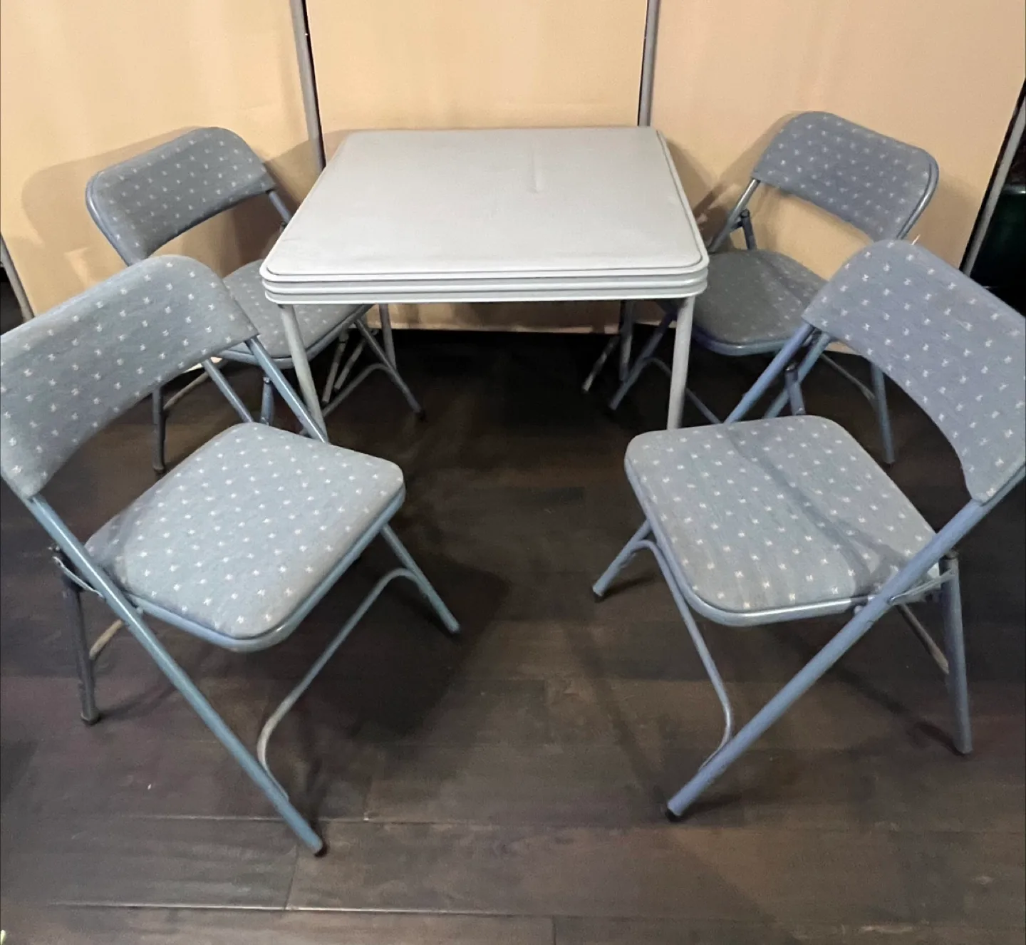 Vintage Samsonite Card Table with 4 foldable Chairs thumbnail