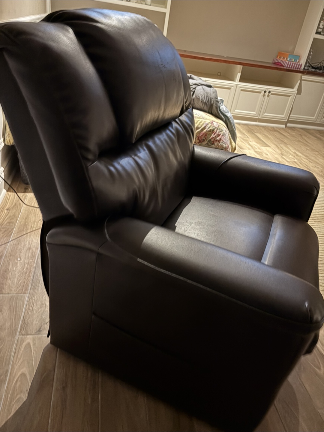 LAZYBOY Dark brown electric recliner armchair - photo 2