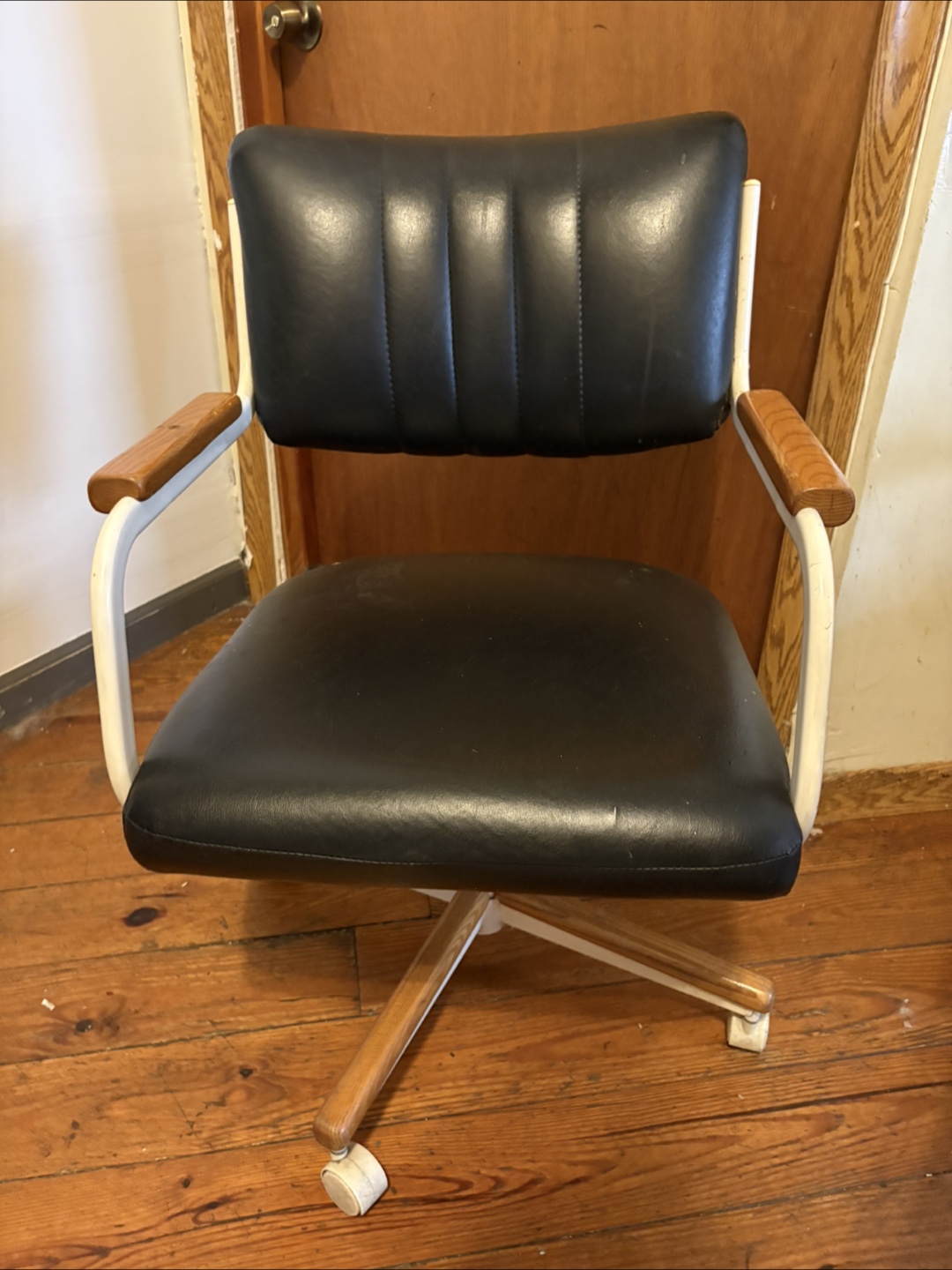 Solid Wood Table with 4 Matching Leather Rolling Chairs - photo 2