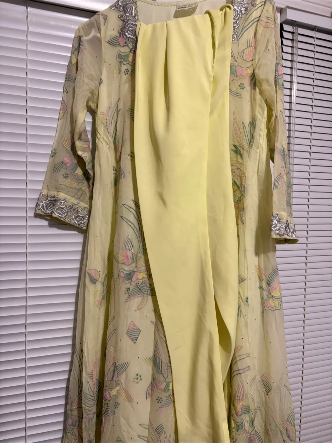 Yellow green floral dress with scarf image indicator(2)