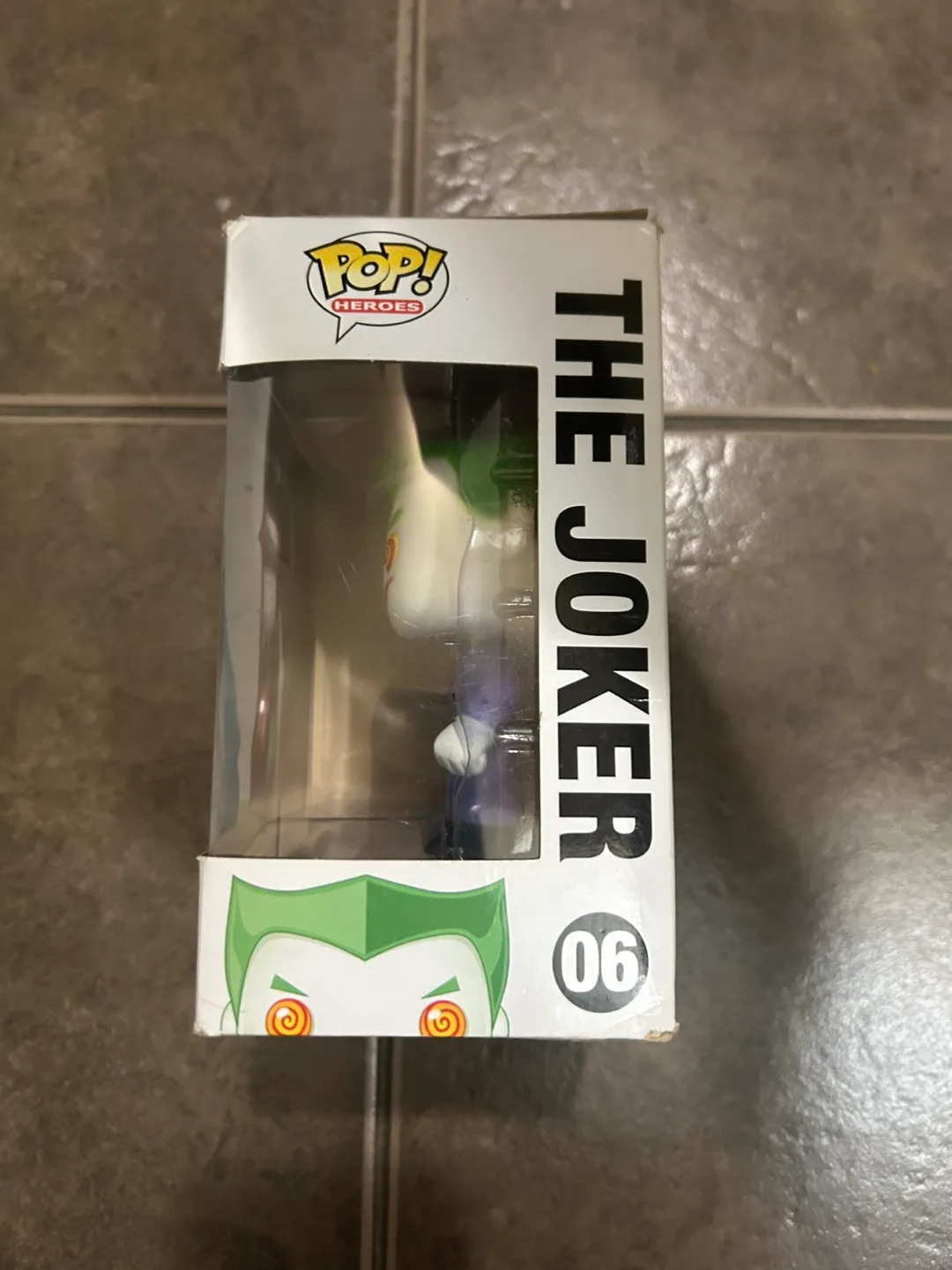 Funko Pop The Joker Vinyl Figure image indicator(3)