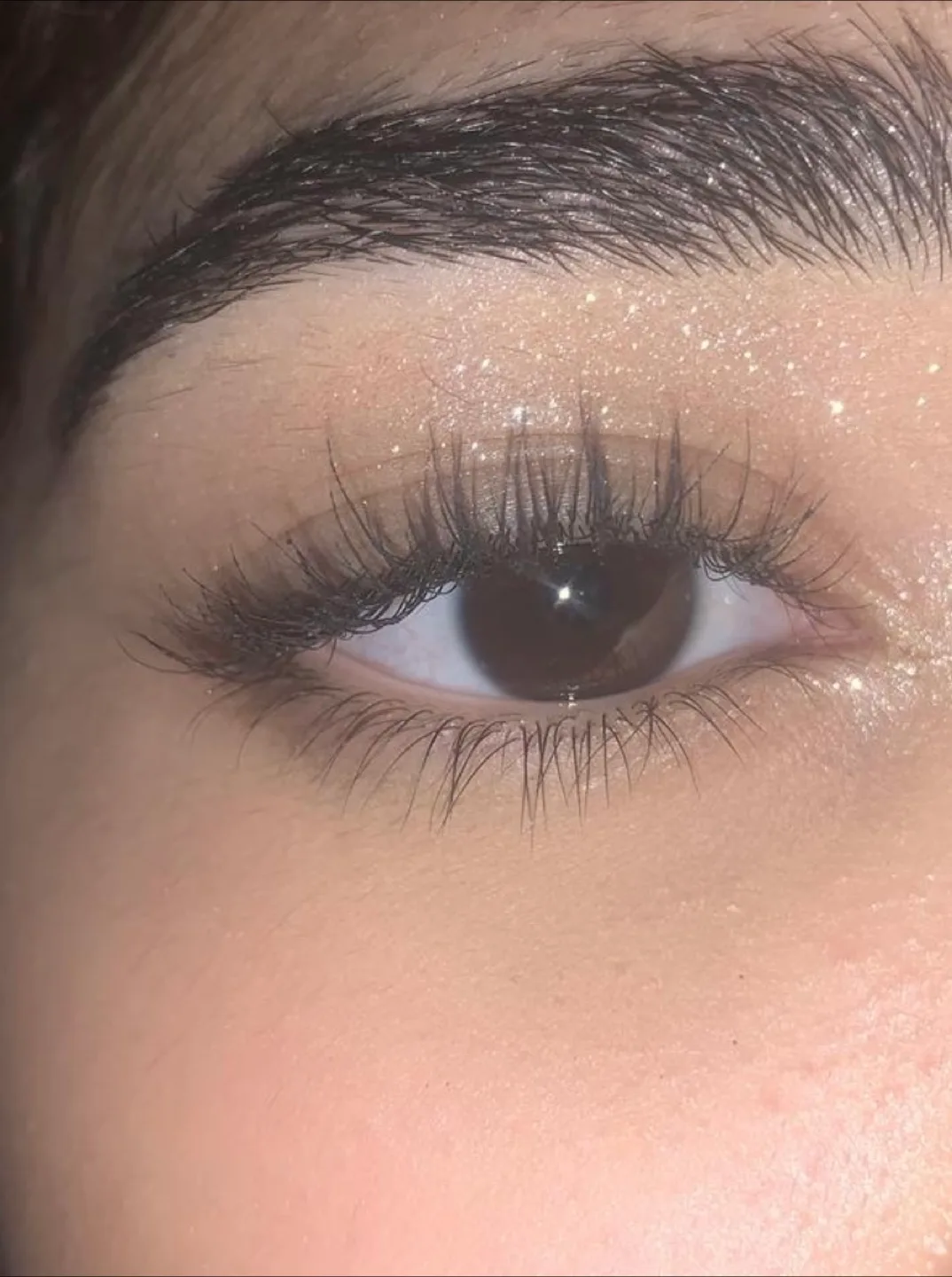 Fenty Beauty Diamond Bomb All Over Diamond Veil image indicator(4)