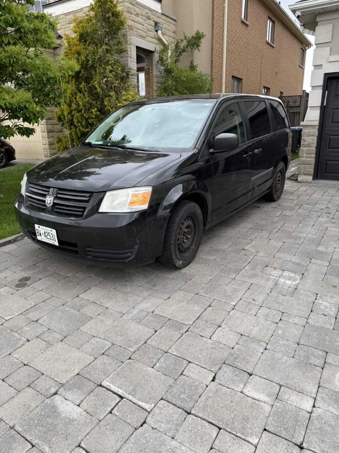 Black Dodge Caravan - photo 2