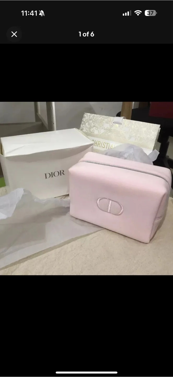 Dior Pink Cosmetic Bag image indicator(2)