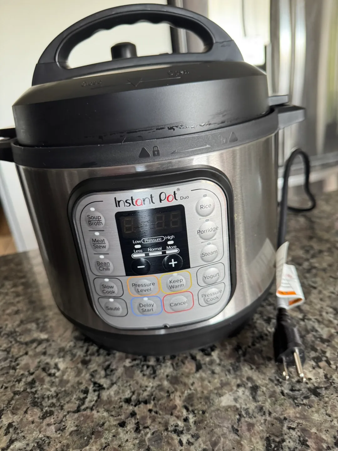 Instant Pot Duo - Electric Pressure Cooker thumbnail