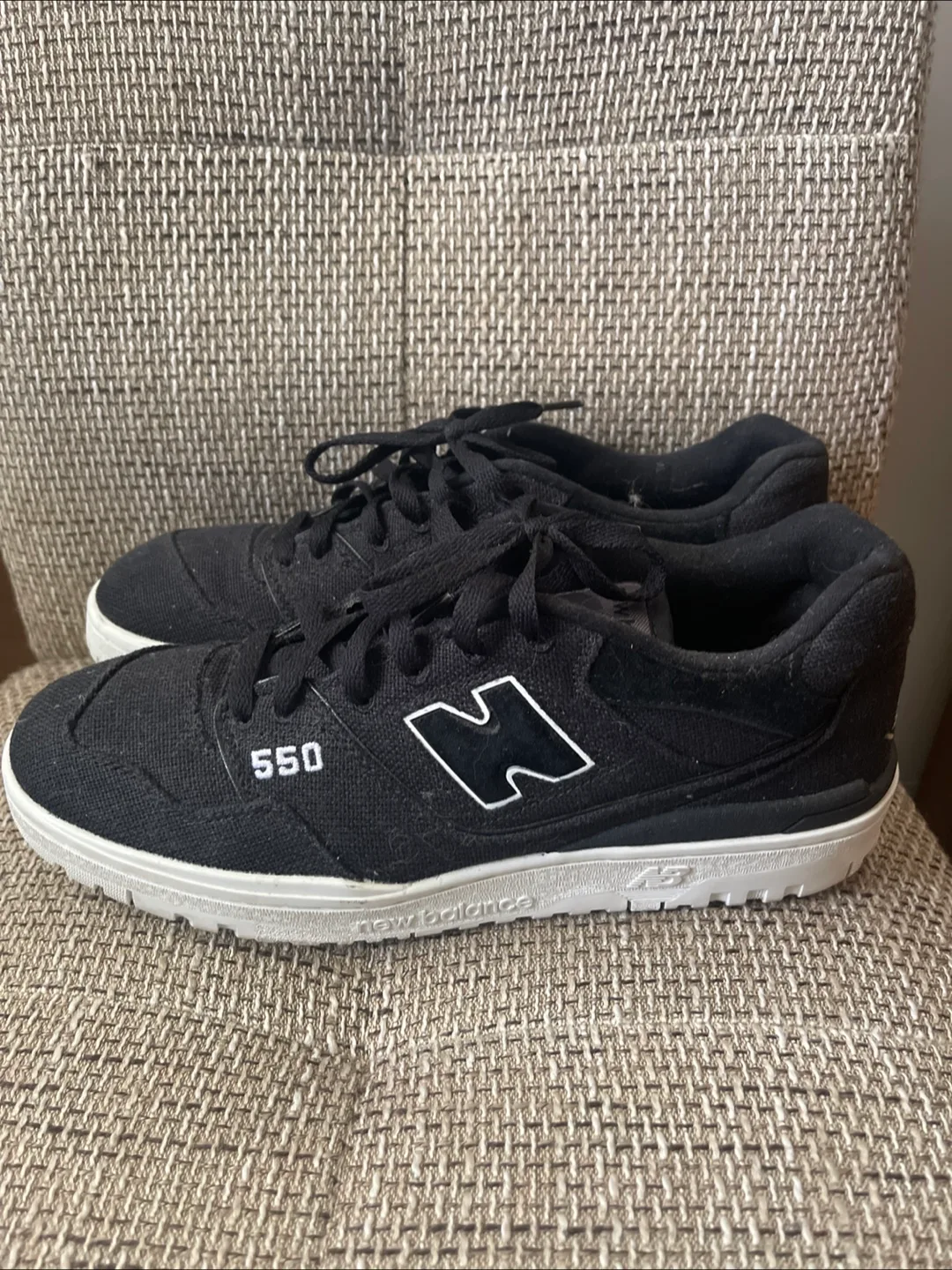 New Balance 550 Sneakers thumbnail