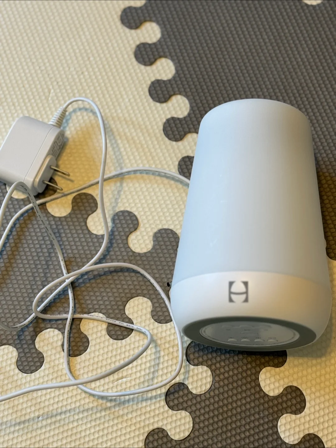 Hatch Rest Baby Sound Machine & Night Light thumbnail