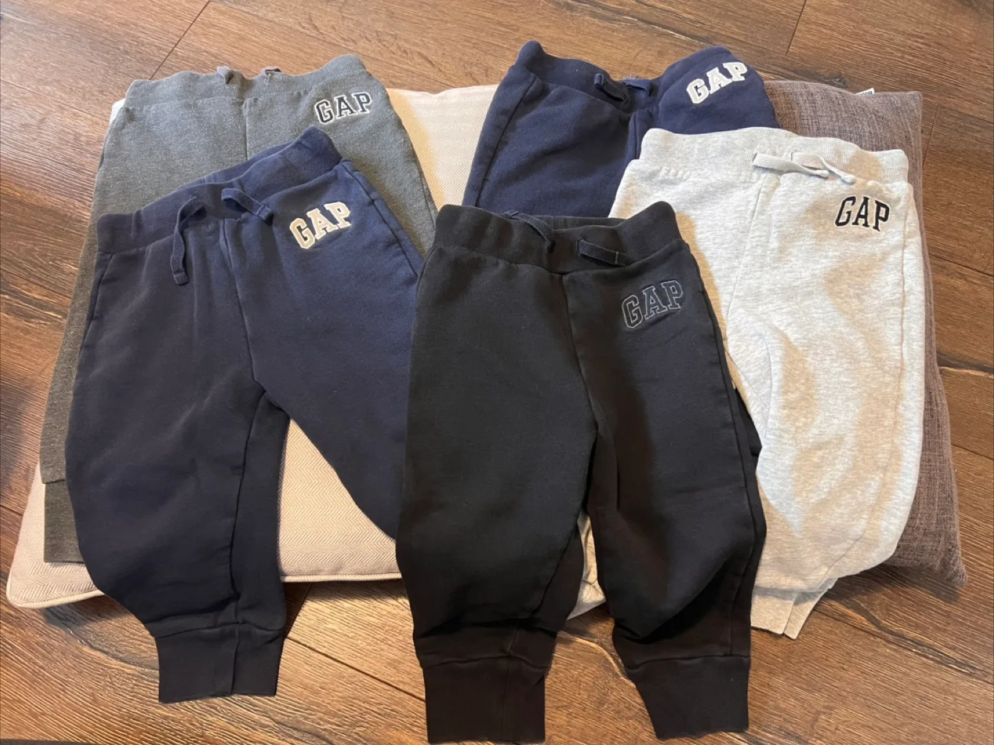 GAPKids Sweatpants Bundle (Size 2T) thumbnail