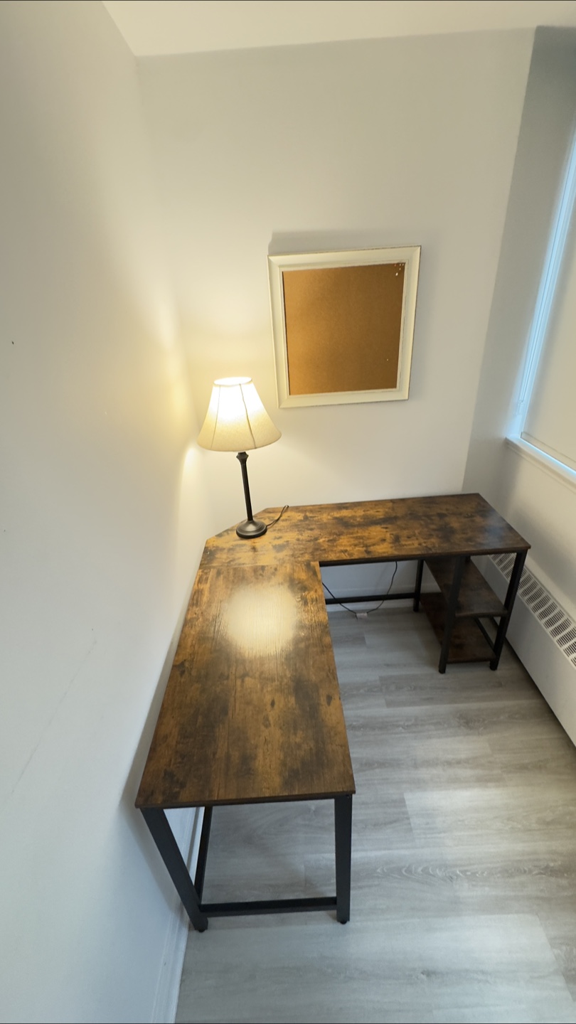 L-Shaped Corner Desk/computer desk - photo 3