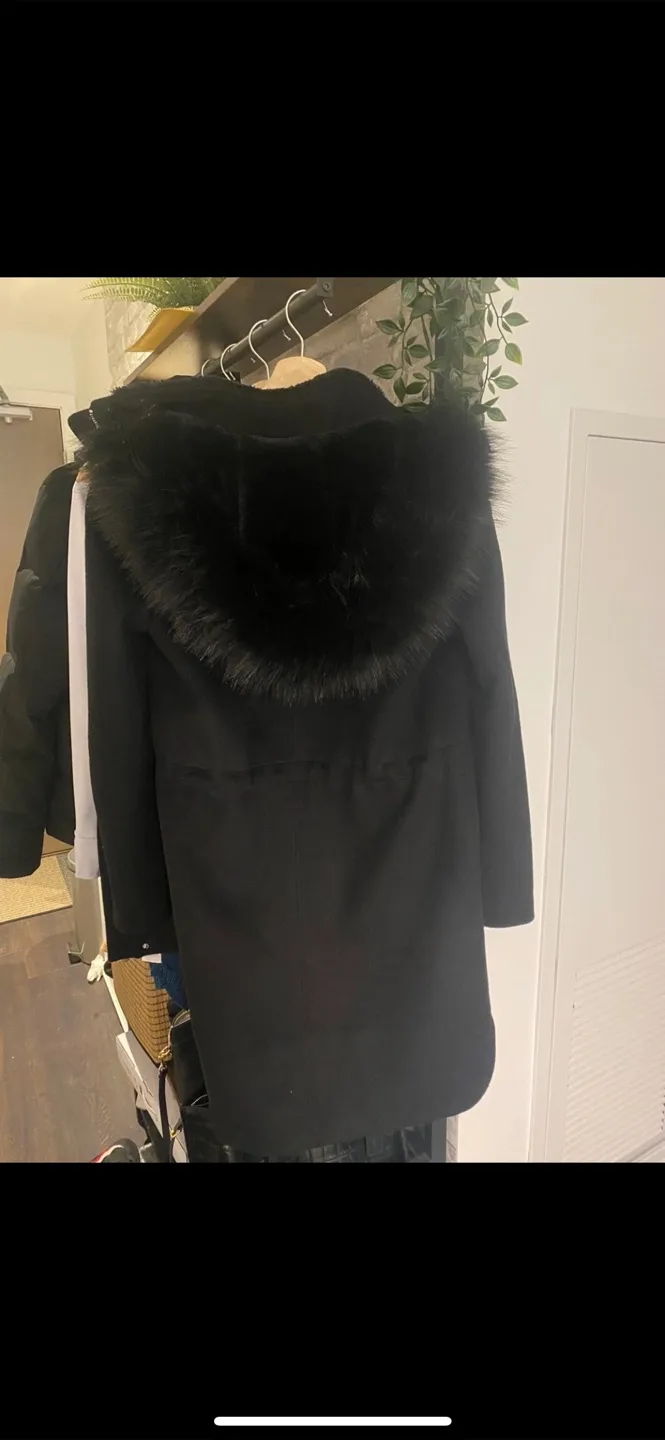 DKNY Black Winter Coat image indicator(9)