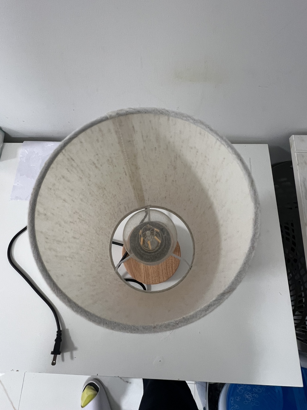 Table Lamp with USB Ports - photo 2