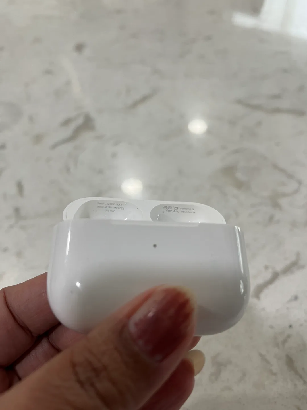 Wireless Earbuds with Charging Case image indicator(2)
