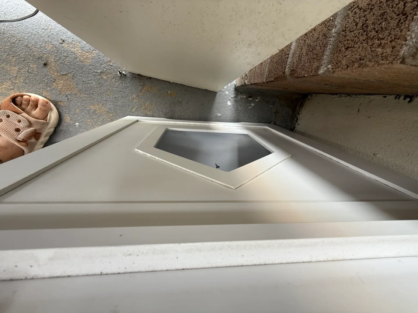 White Litter Box Enclosure with Storage image indicator(5)