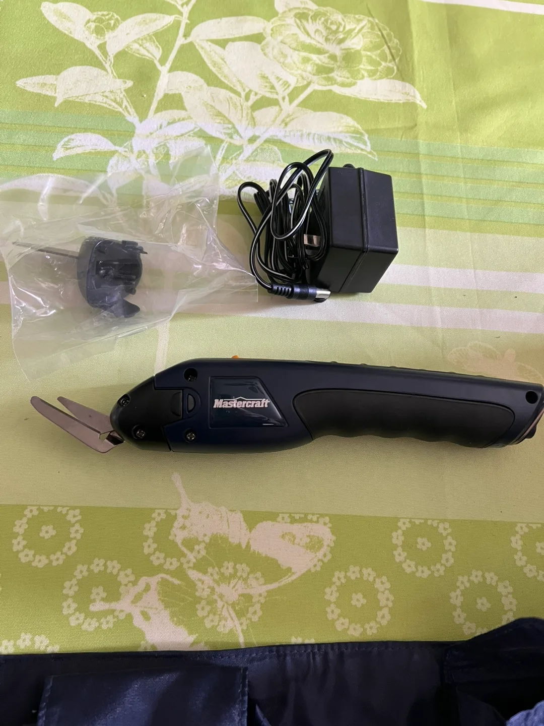 Mastercraft Electric Scissors - New thumbnail