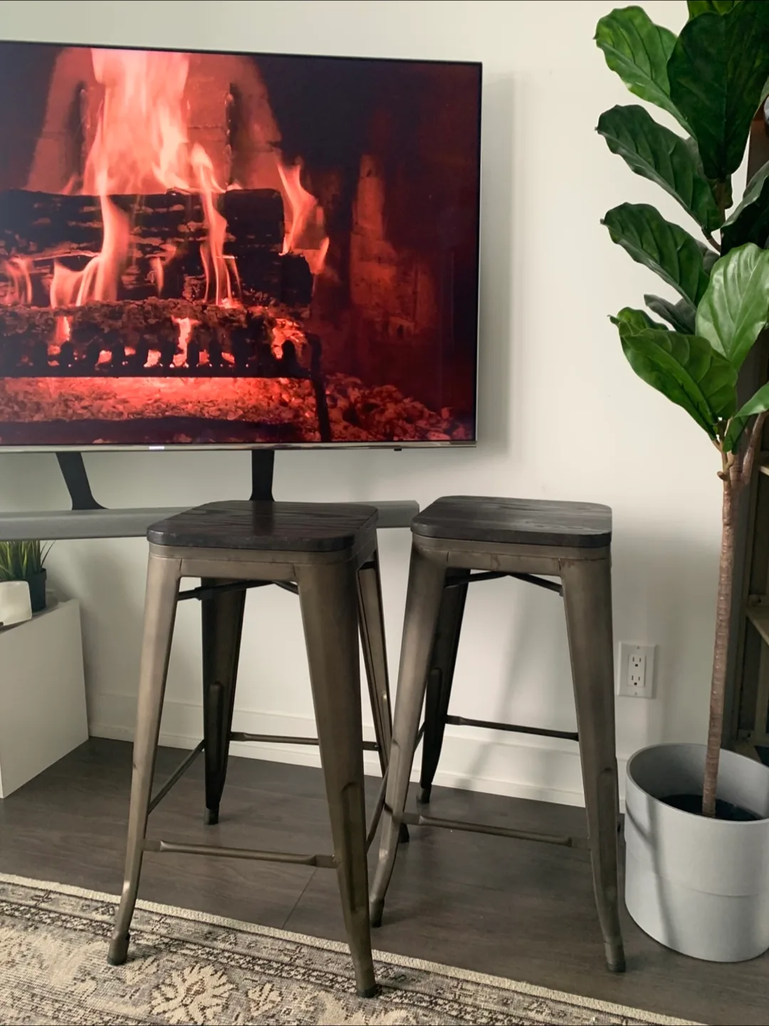 ❗️SALE-2 barstools PICK-UP TODAY BY 6pm! image indicator(2)