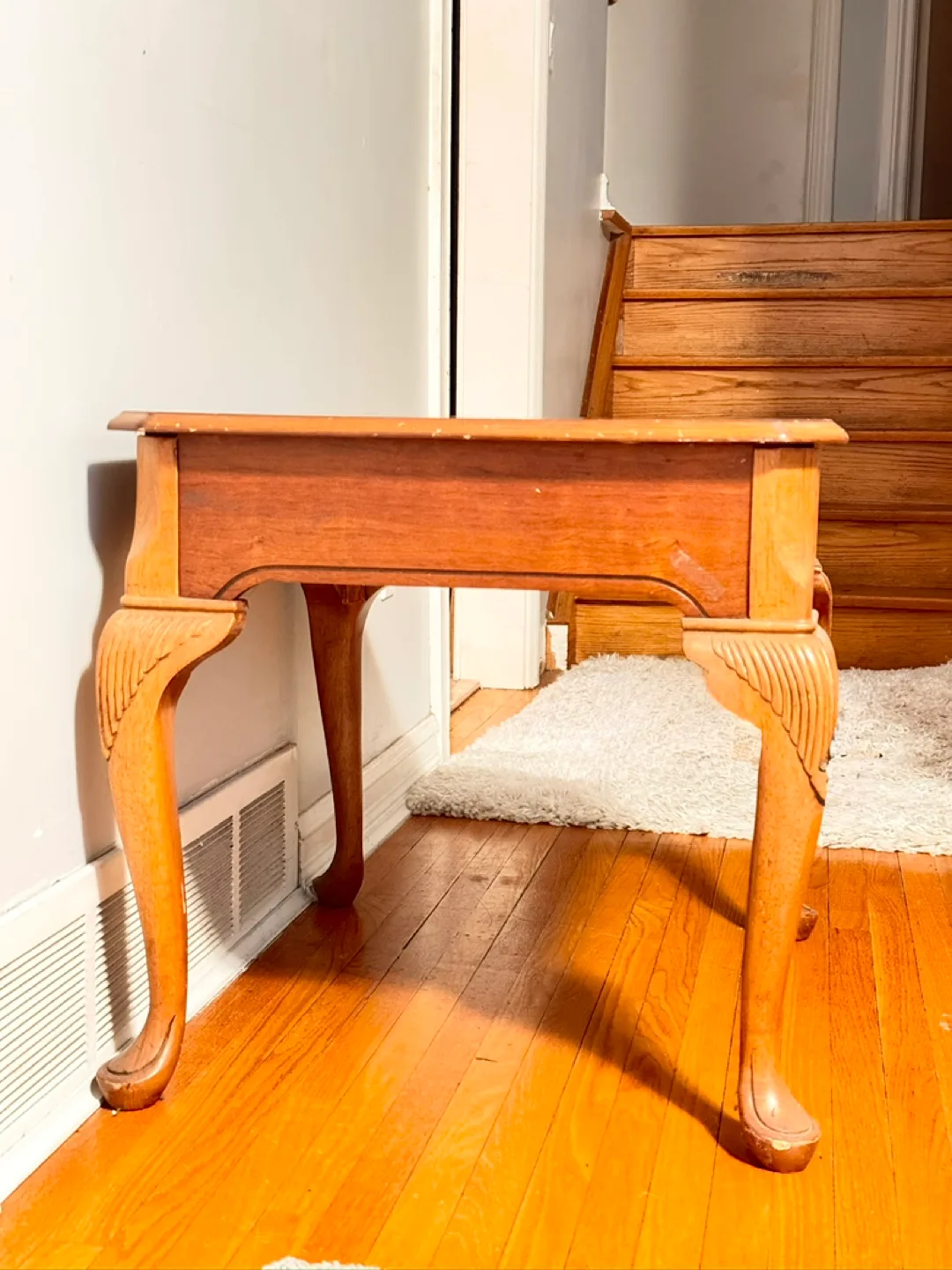 Vintage Wooden Side Table image indicator(3)