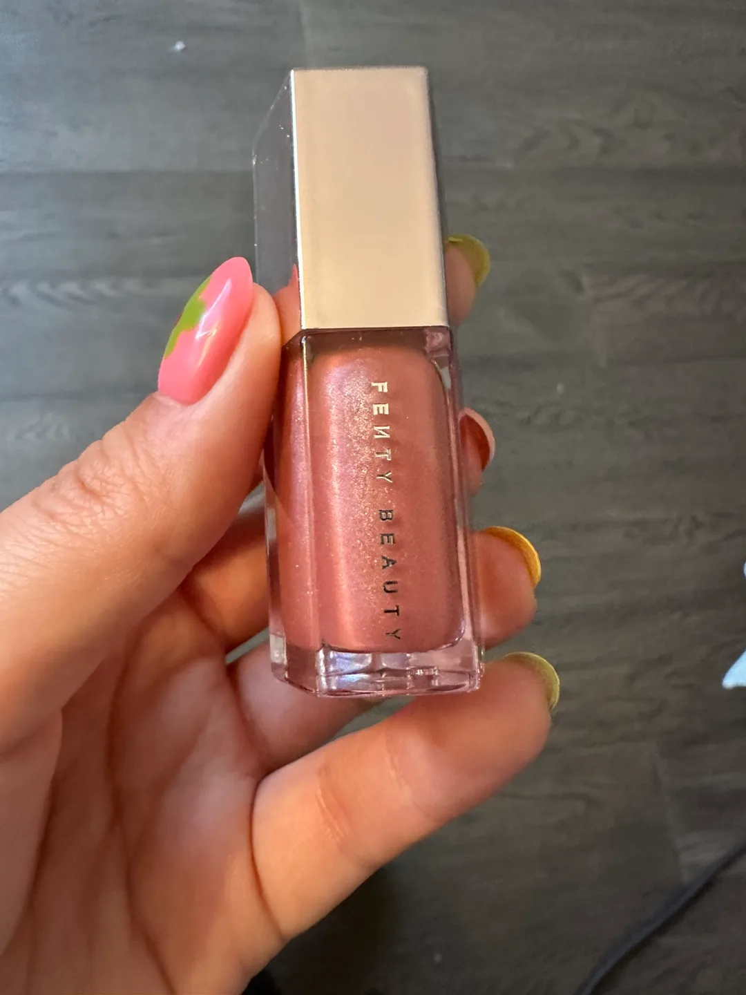 Fenty Beauty Gloss Bomb Universal Lip Luminizer thumbnail