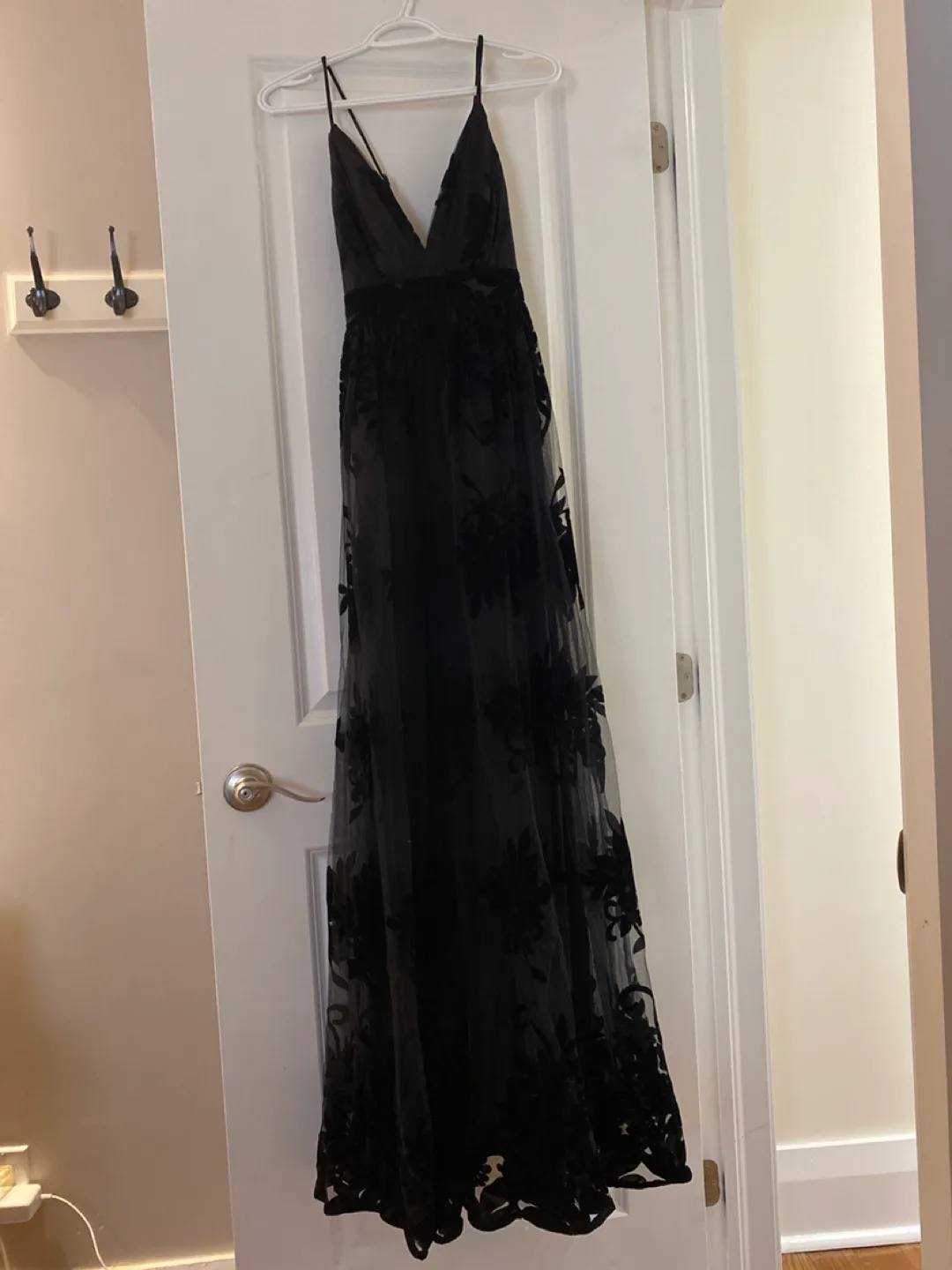 Black Formal Dress thumbnail
