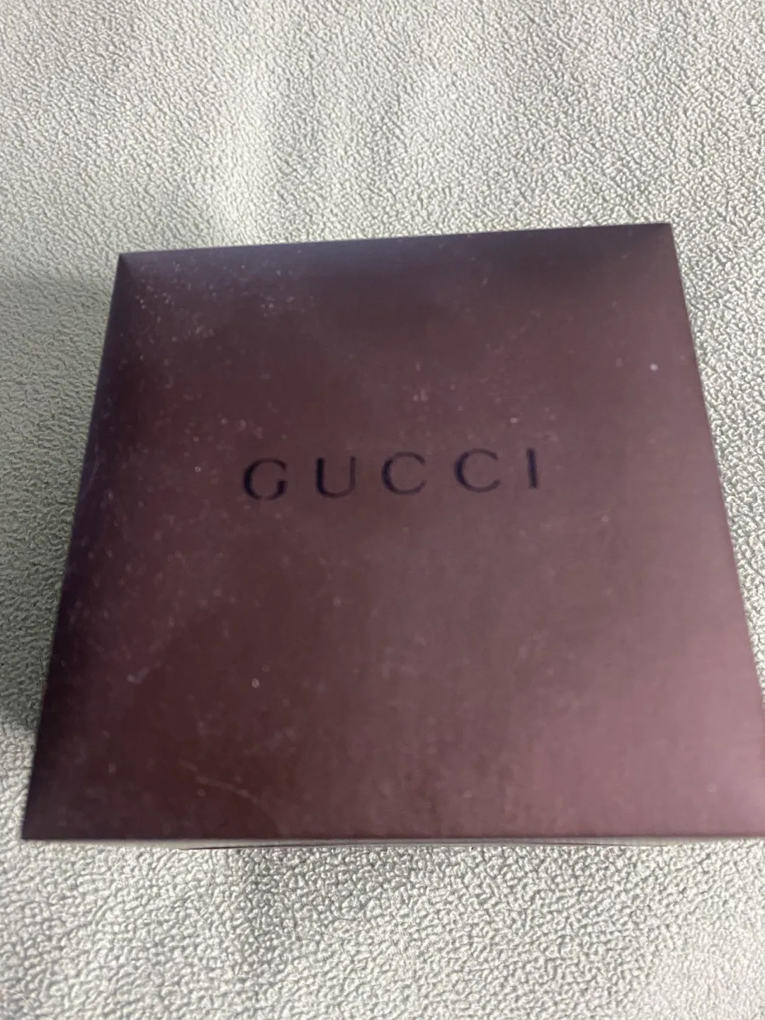 Gucci Gold Watch image indicator(2)
