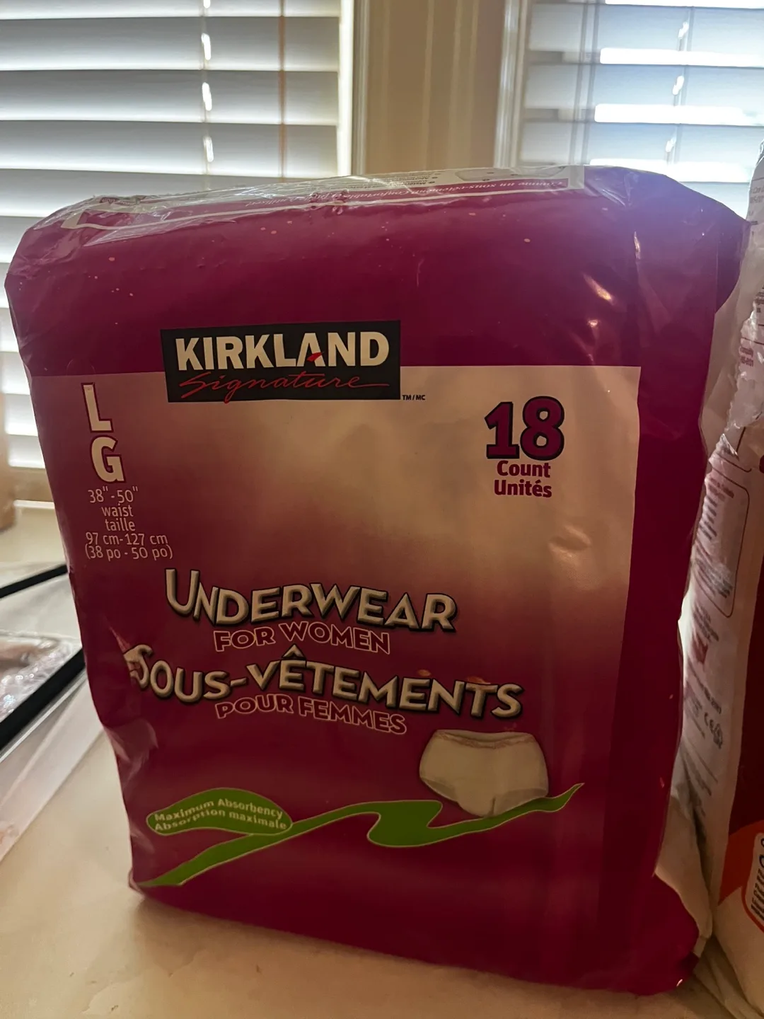 Disposable overnight briefs XL for women image indicator(6)