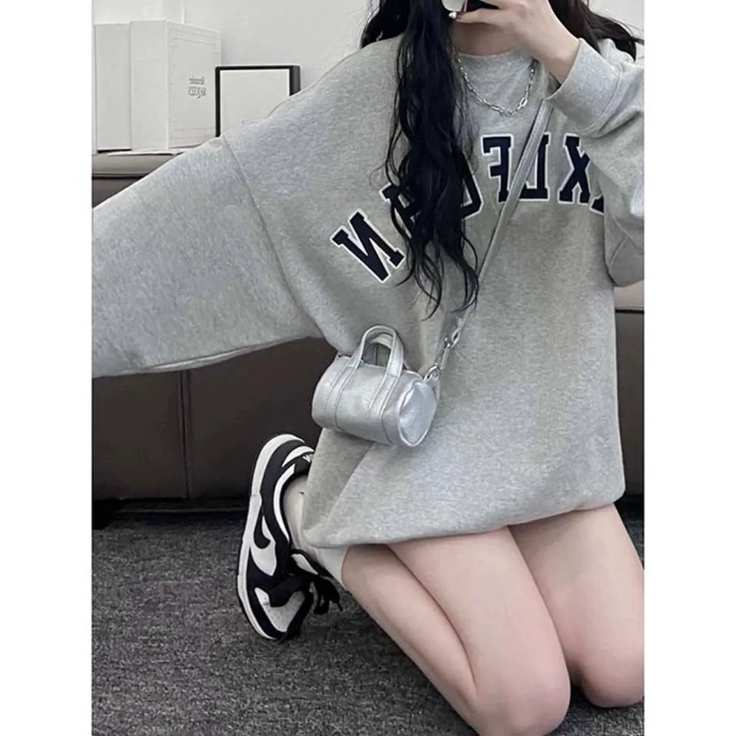 Silver Mini Crossbody Bag image indicator(3)