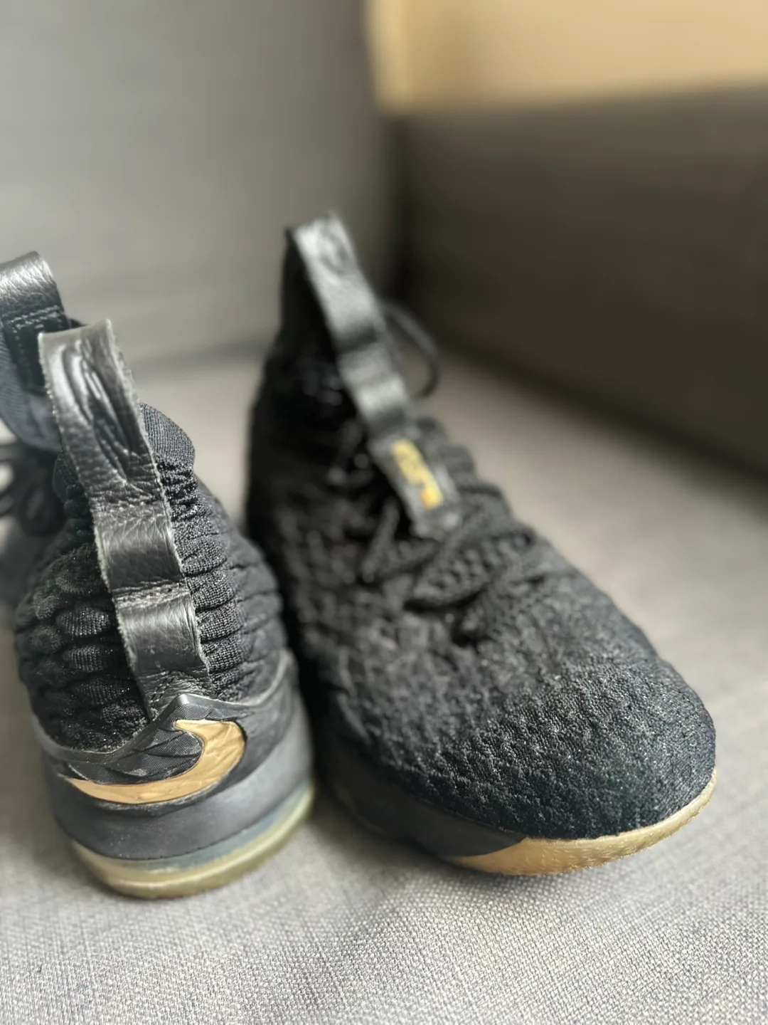 Nike Lebron 15 GS Metallic Gold thumbnail