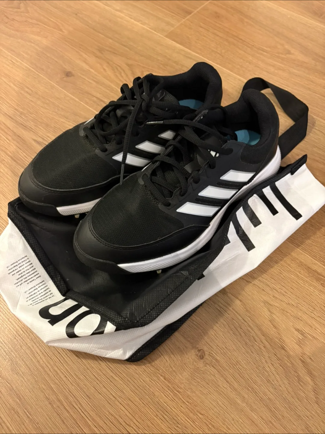 Adidas Black golf shoes thumbnail