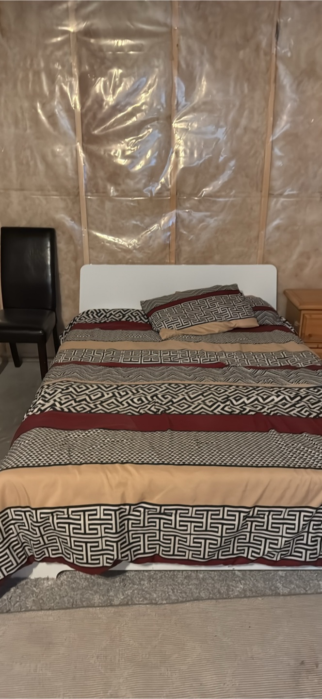 Mattress double size  and frame very clean - photo 3