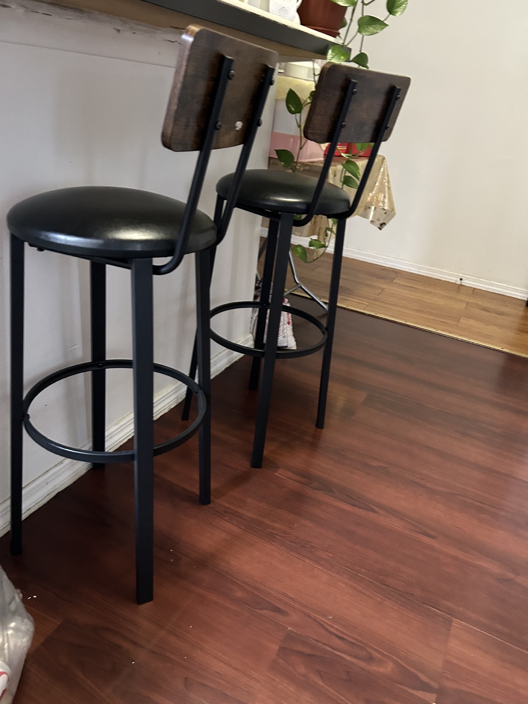 Set of 2 Black Bar Stools with Backs