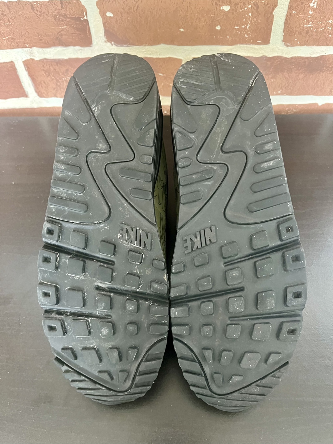 Nike Air Max 90 “Olive Black Reflective” - size 8.5 - photo 5