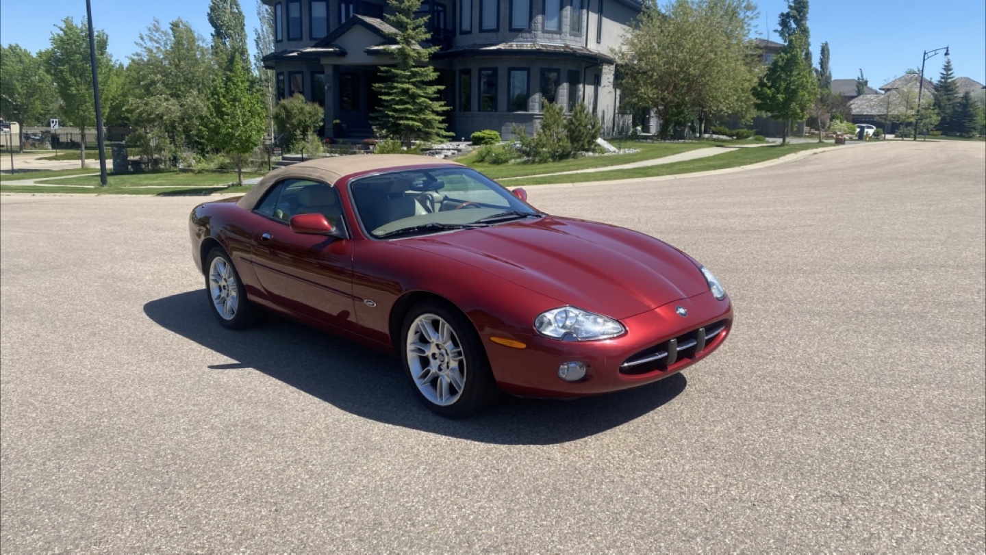 Jaguar XK8 Convertible - photo 4