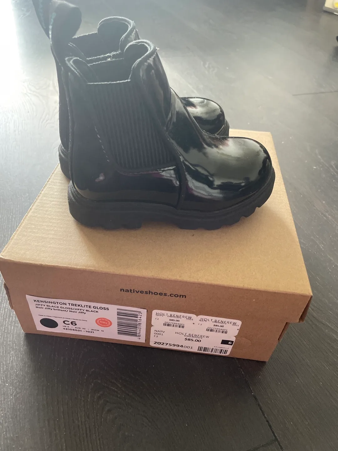 Native Shoes Kensington Treklite Gloss Boots thumbnail
