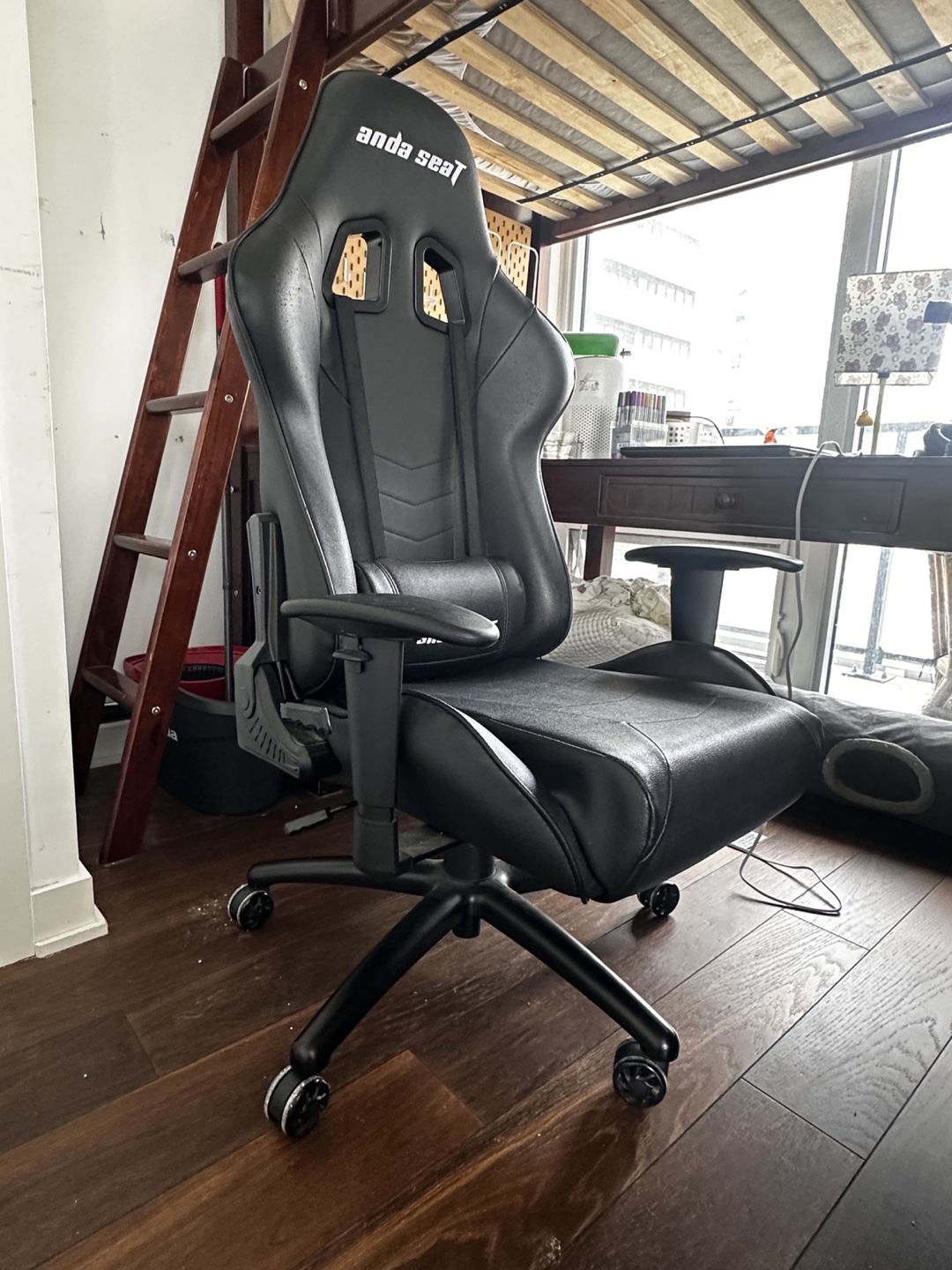 Epic Gaming Chair - photo 2