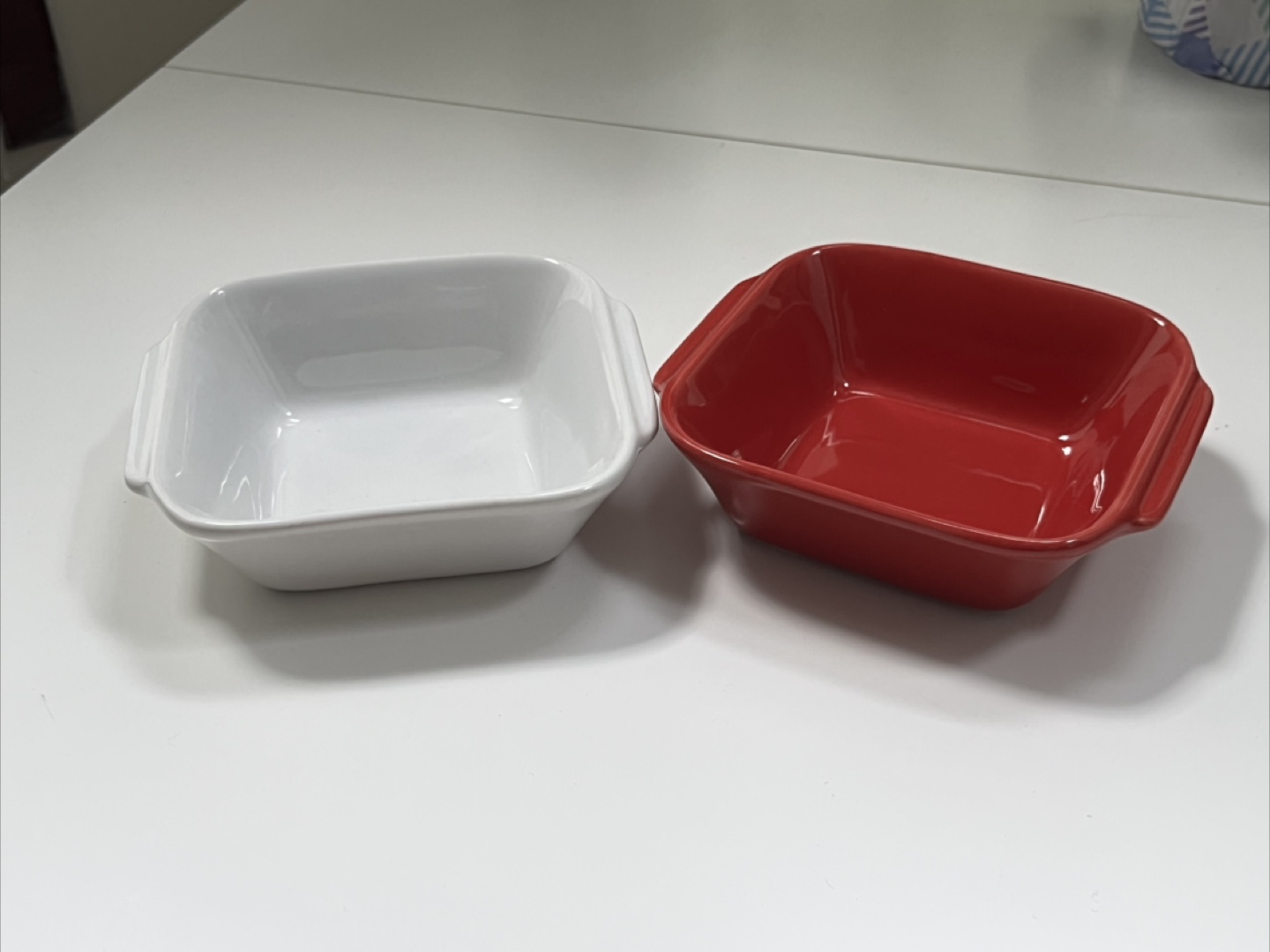Pair of Small Square Dishes - photo 2