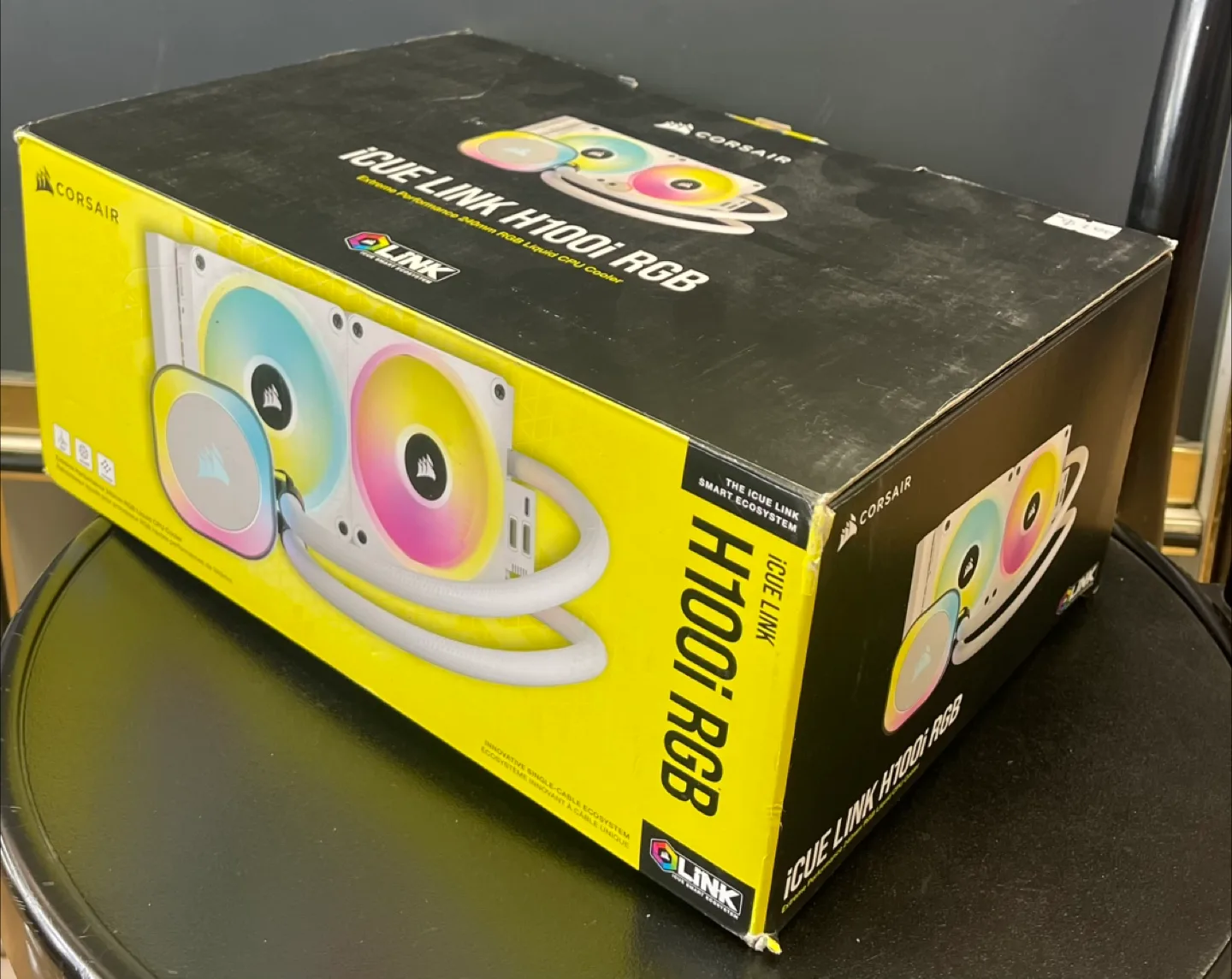 Corsair iCUE LINK H100i RGB Liquid CPU Cooler image indicator(2)