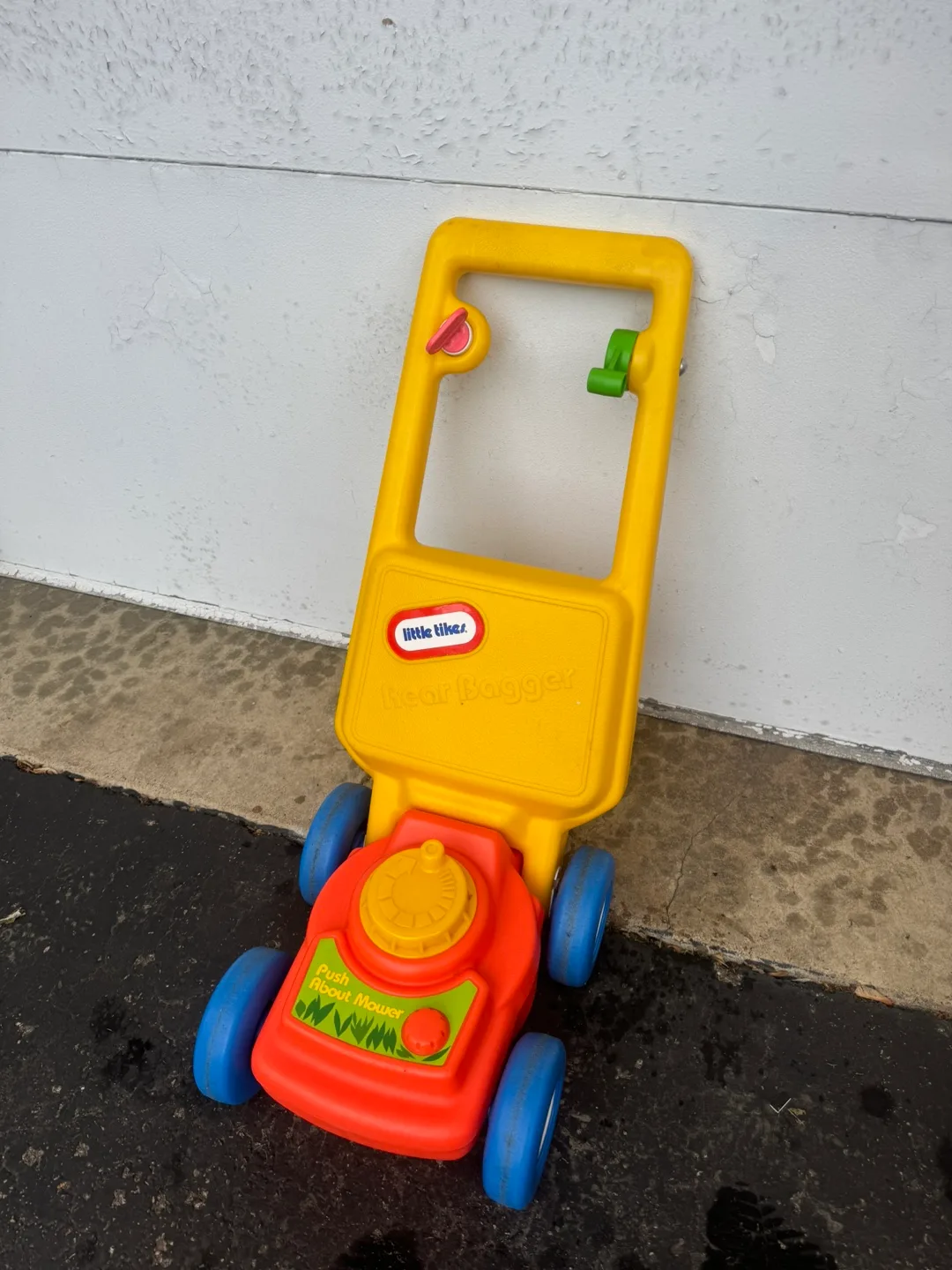 Little Tikes Push Mower Toy thumbnail
