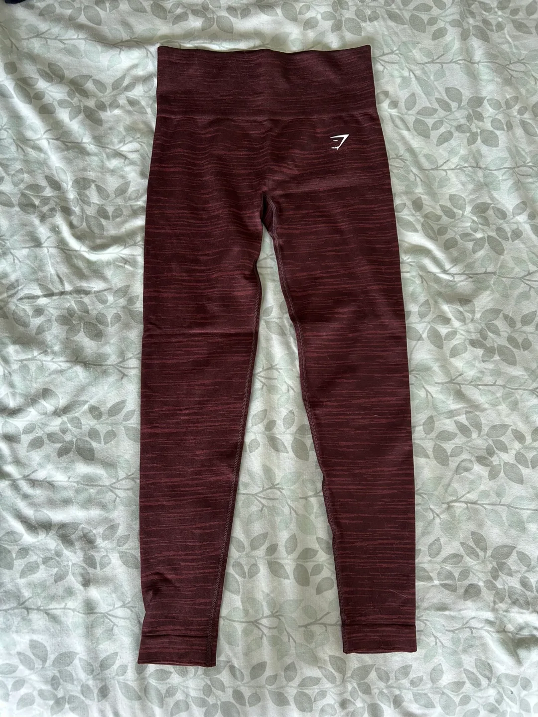 Gymshark leggings (size S) image indicator(2)