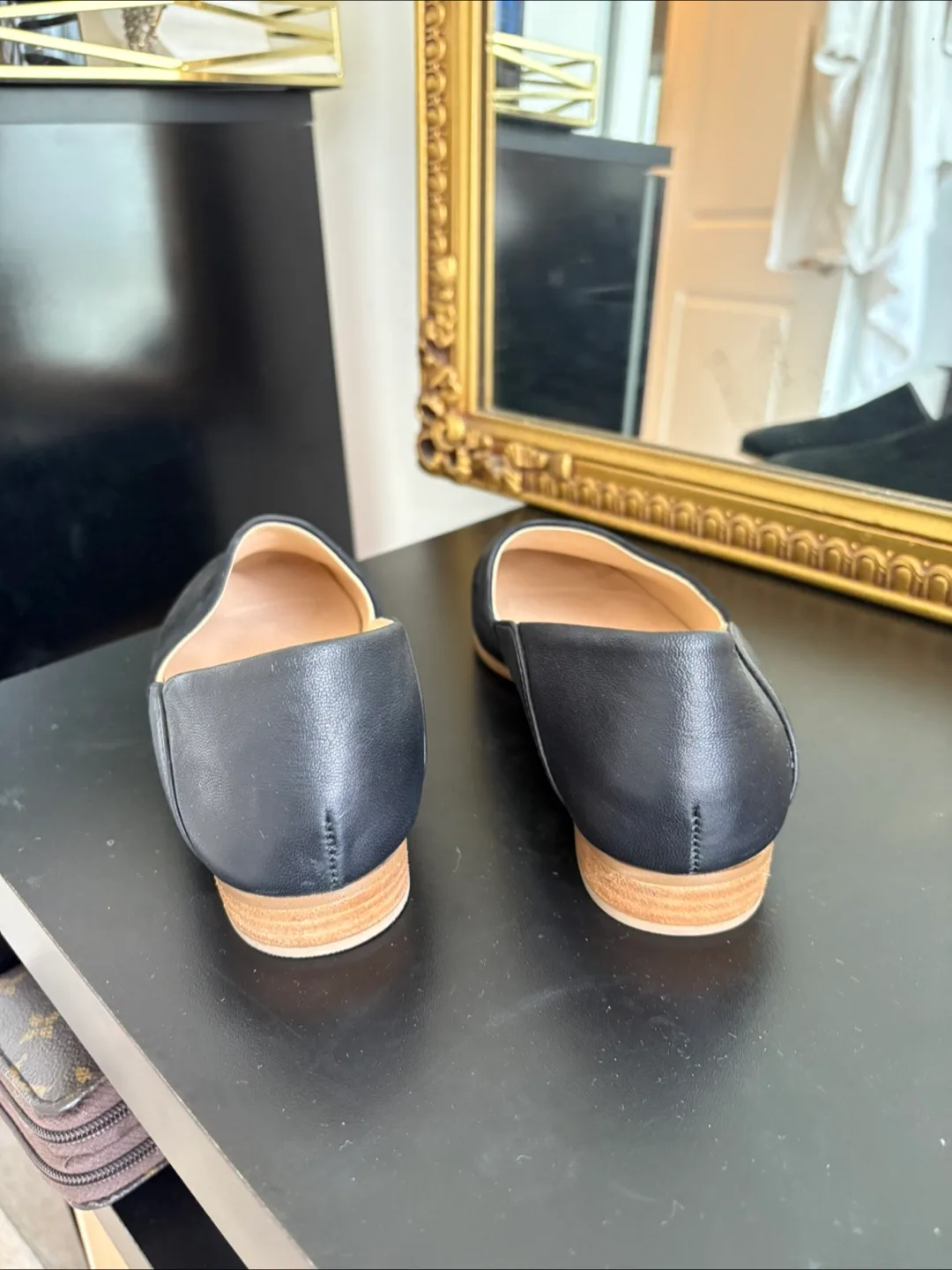 Women shoes image indicator(2)